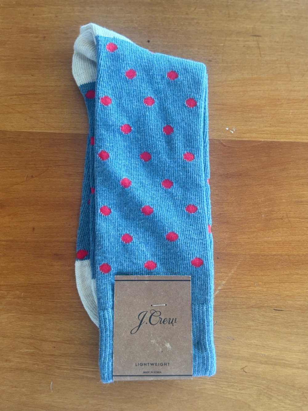 NWT JCREW Men’s Lightweight Blue and Cream W Red Dots Socks